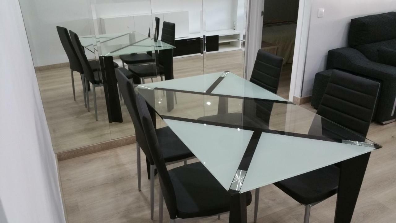 Apartamentos La Vaguada Suites Madrid Bagian luar foto